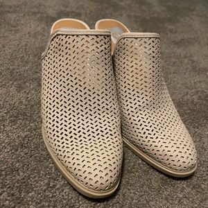 Cream/Beige Backless Booties 🔥